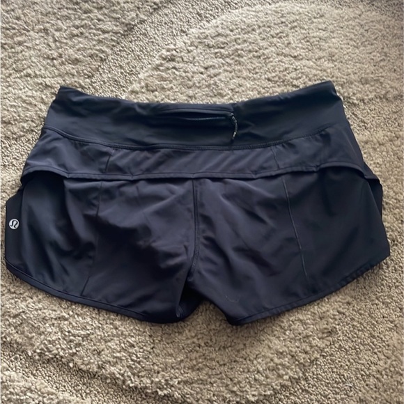 Lululemon Speed Shorts size 8 - Picture 2 of 9